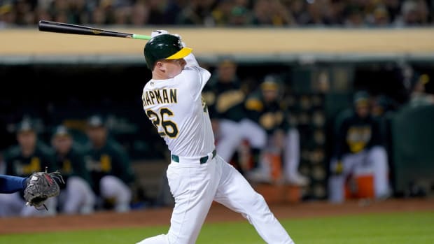 matt-chapman-home-run.jpg